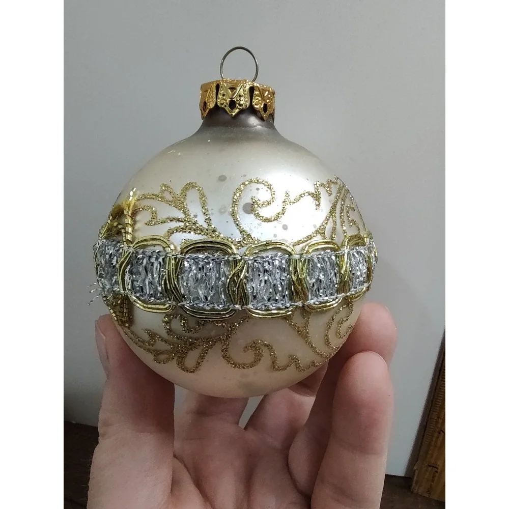 Vintage Ivory Gold Brocade Glass Ornament lot of 2 Ornate Christmas Victorian B2